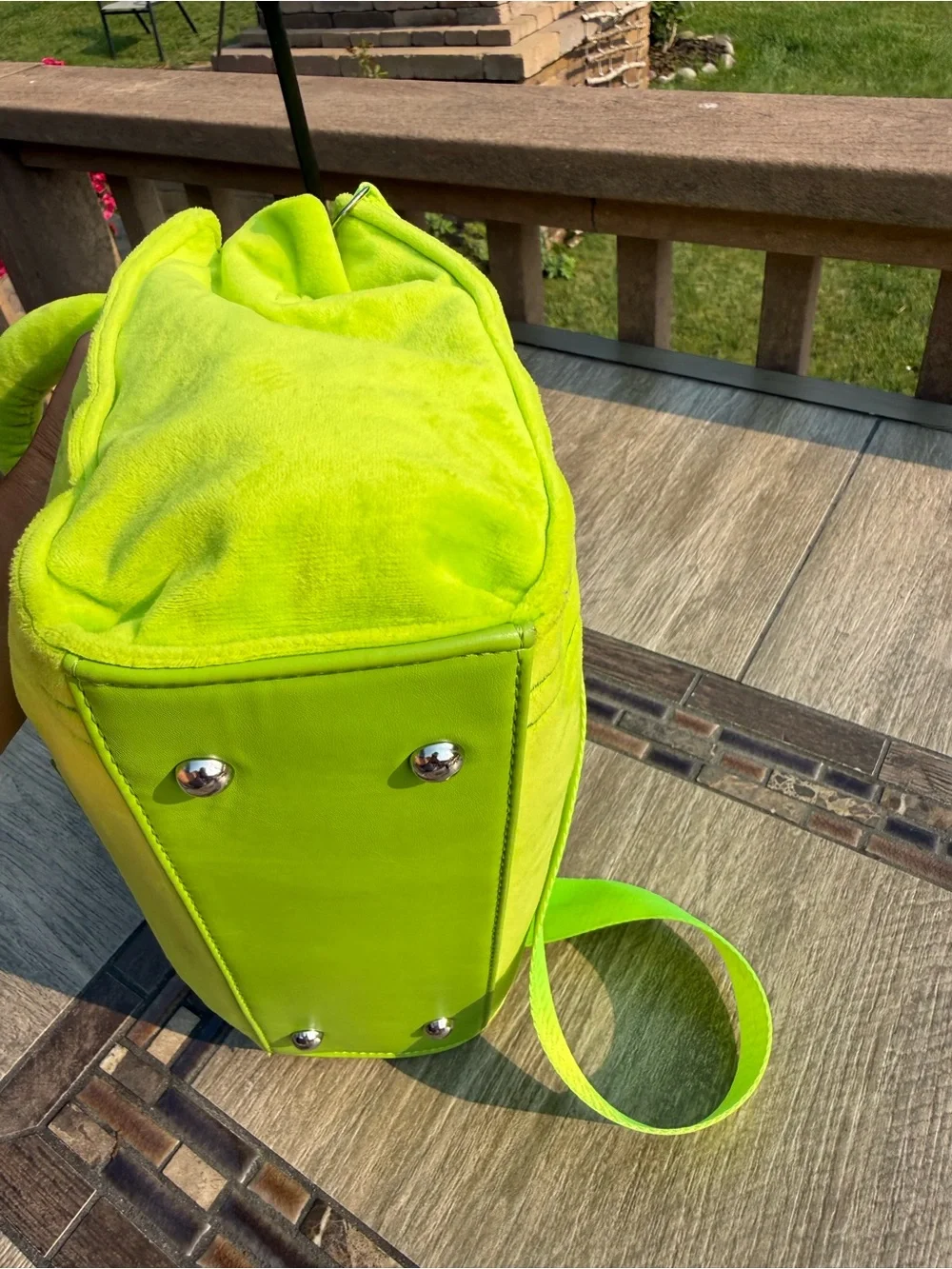 Marc Jacobs The Tote Bag in Neon Lime